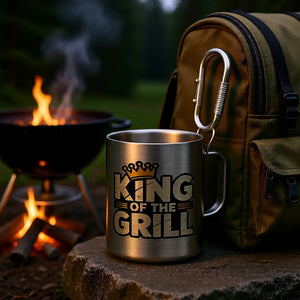 👑 King of the Grill – Edelstahl Karabiner-Tasse MarketPrint