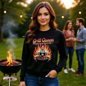 👑🔥 Grill Queen – Feuer unter Kontrolle – Premium Sweatshirt MarketPrint