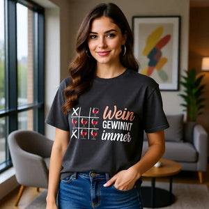 🍷❌⭕ Wein gewinnt immer – Oversized Shirt MarketPrint