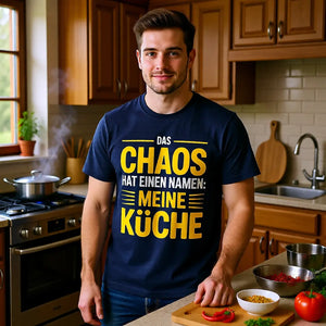 🍳😂 Chaos Küche – Premium T-Shirt MarketPrint