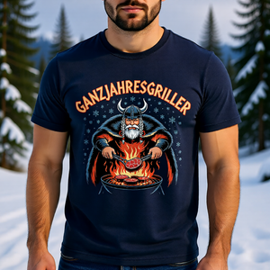 Premium T-Shirt mit Ganzjahresgriller Wikinger am Grill von Meatware im BBQ-Lifestyle Look