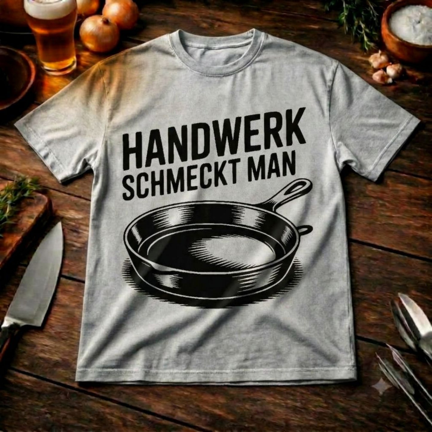 Handwerk schmeckt man – Oversized T-Shirt (Cast Iron Kochdesign)