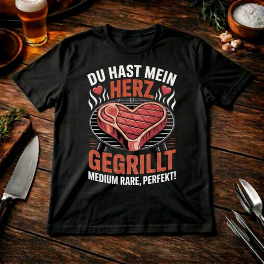 Du hast mein Herz gegrillt – Premium T-Shirt (BBQ & Romantik)
