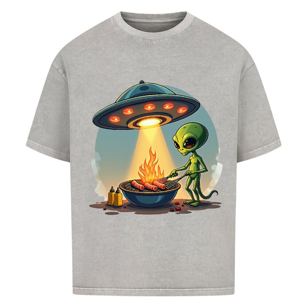 Alien BBQ - VACANCY Oversized Shirt | T-Shirt | Meatware
